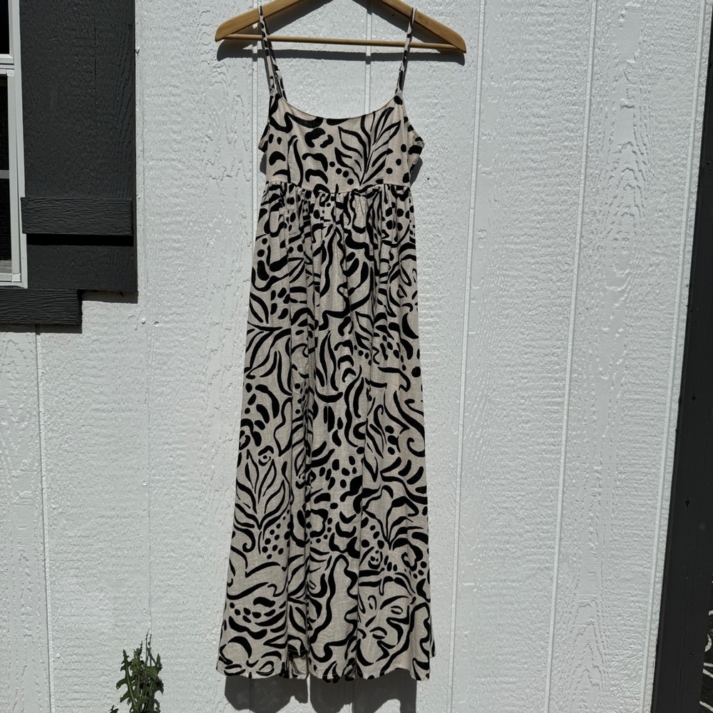 Billabong Black and Cream Maxi Dress
